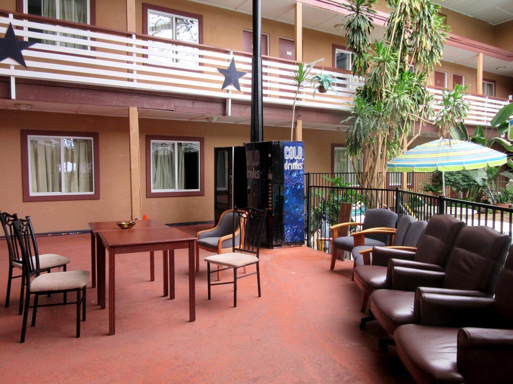 Budget Host Inn 阿林顿 外观 照片
